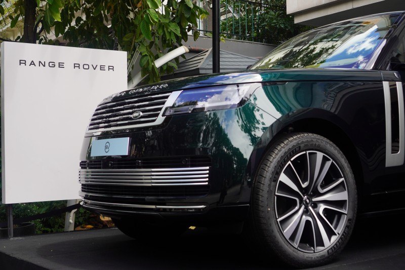 Có gì trên Range Rover SV PHEV giá hơn 20 tỷ đồng?