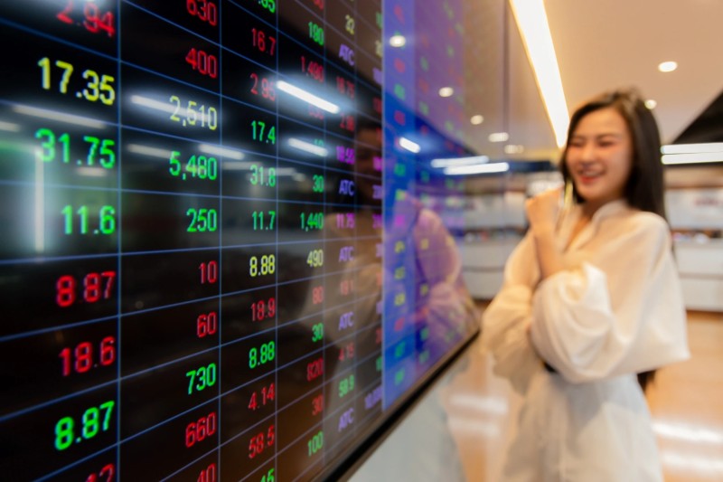 Chứng khoán tăng mạnh nhất nửa tháng qua