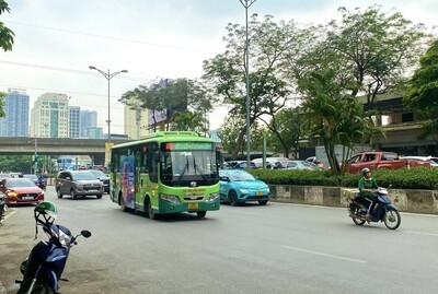 Hà Nội chưa có chủ trương miễn phí xe buýt cho toàn dân