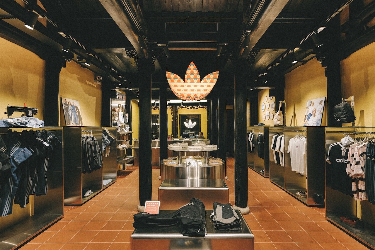 Hội An đón cửa hàng di sản đầu tiên của adidas Originals tại Việt Nam