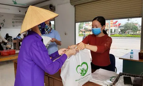 'Quầy hàng O đồng' ở Thọ Xuân, Thanh Hóa có gì đặc biệt mà ấm áp tình người đến vậy