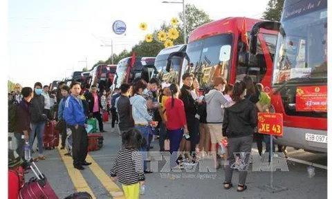 Hà Nội sẽ đưa miễn phí công nhân lao động khó khăn về quê đón Tết