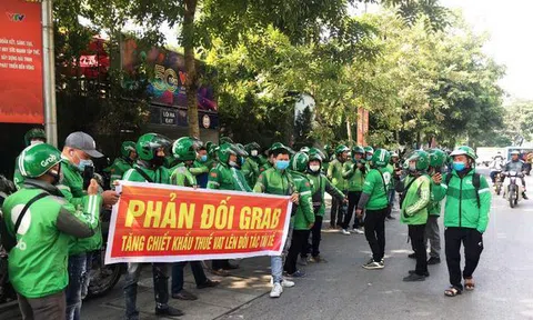 “Cơn bão” phản đối Grab lan rộng ở Hà Nội