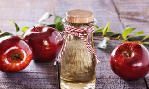 7 GỢI Ý HAY HO ĐỂ CHĂM SÓC DA VÀ TÓC BẰNG GIẤM TÁO