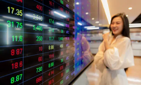 VN-Index tăng không ngừng nghỉ, bỏ xa 1.600 điểm