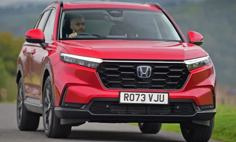 Honda chuyển hướng sang xe hybrid khi lợi nhuận từ EV sụt giảm