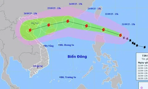 Tin mới nhất về bão Ragasa và dự báo thời điểm miền Bắc hứng mưa lớn