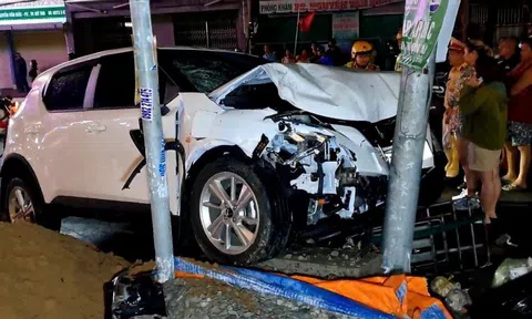 Ôtô tông liên hoàn xe máy, một người tử vong