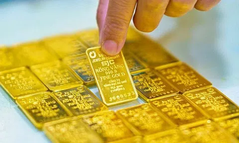 Giá vàng sáng 11/11: Vàng thế giới bứt phá mạnh, SJC vượt ngưỡng 150 triệu đồng