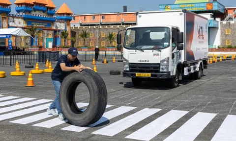 Lần đầu diễn ra kì thi lái xe tải, container an toàn ở TP.HCM