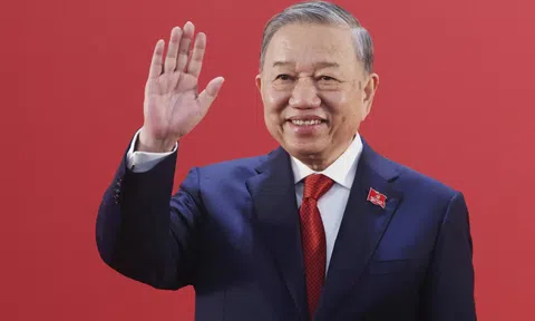 Chân dung các Ủy viên Bộ Chính trị và Ban Bí thư Khóa XIV