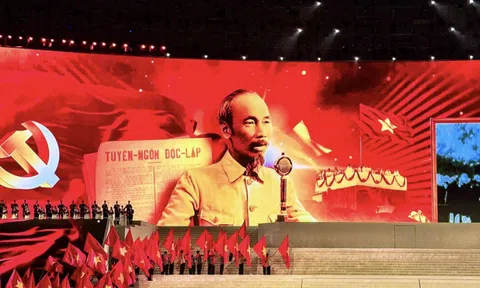 Khai mở sức mạnh văn hoá Việt Nam - Bài 1: Sứ mệnh đi trước “soi đường”