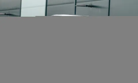 Bentley Supersports cũng có thể đua 'Gymkhana'