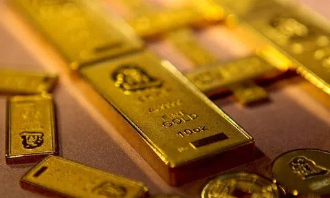 Quỹ vàng lớn nhất thế giới bán mạnh