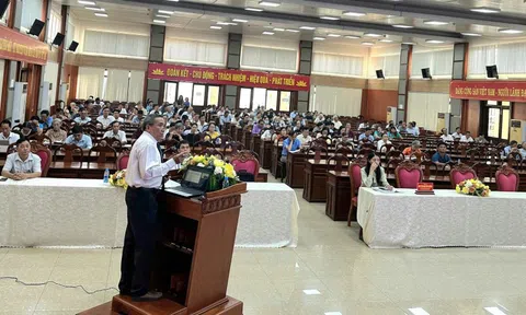 “Giúp người dân hiểu đúng, làm đúng trong bầu cử”