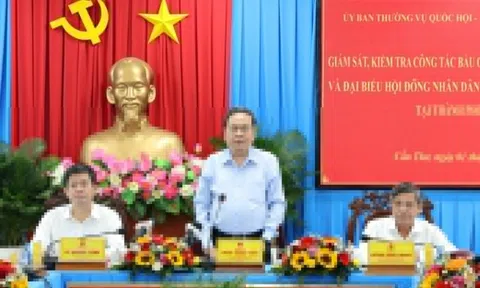 Chủ tịch Quốc hội giám sát công tác chuẩn bị bầu cử tại Cần Thơ