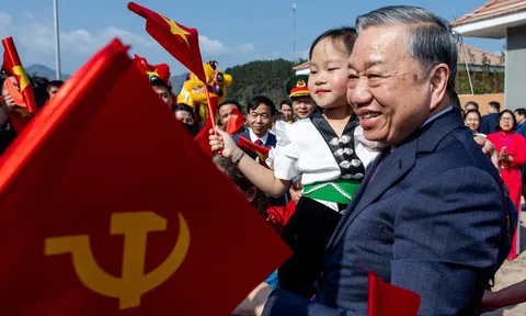 Tổng Bí thư dự khánh thành trường nội trú '5 sao' đầu tiên ở biên giới