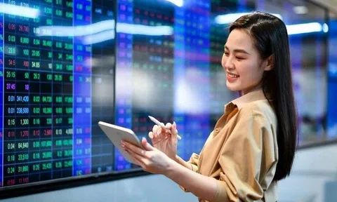 Cổ phiếu đầu tư công và bất động sản khu công nghiệp dẫn sóng kéo VN-Index tăng gần 7 điểm