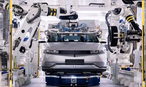 Sau Trung Quốc, Canada tiếp tục 'mời gọi' các hãng xe Hàn