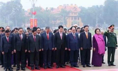 Lãnh đạo Đảng, Nhà nước vào Lăng viếng Chủ tịch Hồ Chí Minh