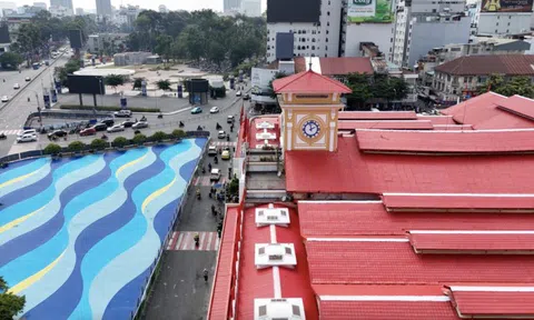 Sở Xây dựng nói về đề xuất dừng chỉnh trang chợ Bến Thành, Hồ Con Rùa