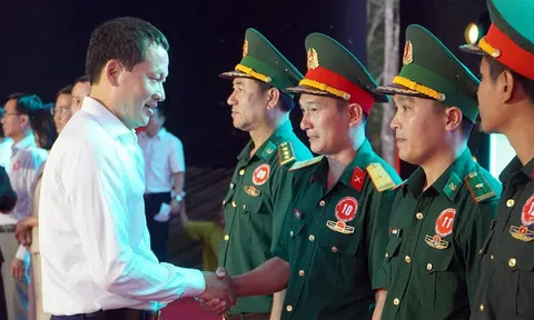 Lãnh đạo Đồng Nai mang 'Xuân biên giới' đến tuyến đầu Tà Thiết