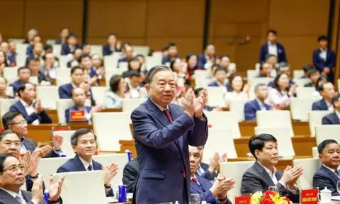 Tổng Bí thư dự hội nghị triển khai thực hiện Nghị quyết Đại hội XIV