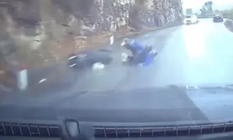 Lấn làn, vượt ẩu chẹt chết hai người trên đèo vẫn thản nhiên