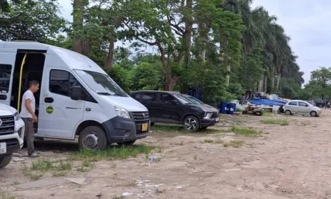 Một phường ở Hà Nội có 54 bãi xe trái phép