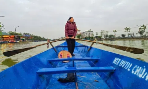 Chùa Hương sạch bóng hàng quán rong, không gian trở lại thanh tịnh