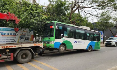 Tài xế có nồng độ cồn vẫn lái xe buýt mùng 1 Tết