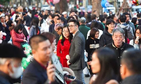 Mùng 1 Tết: Bắc Bộ đón không khí lạnh, Nam Bộ có nơi trên 35°C