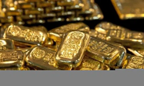 Giá vàng thế giới lại lao dốc
