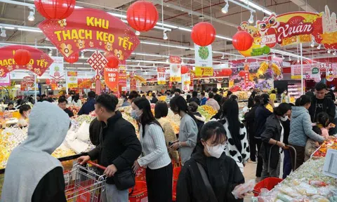 Thị trường ngày 29 Tết: Nguồn cung dồi dào, giá cả ổn định