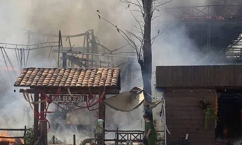 Cháy quán cà phê mùng 6 Tết ở TP.HCM, nhiều tài sản bị thiêu rụi