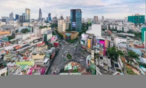 Hàng loạt căn nhà phố trăm tỷ trung tâm TP.HCM bất ngờ đổi chủ