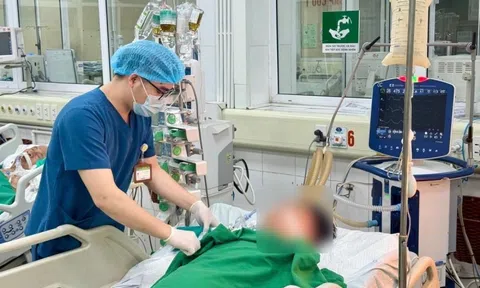 Uống rượu liên tục dịp Tết, người đàn ông nguy kịch