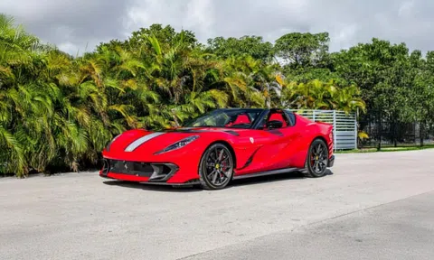 Ferrari 812 Competizione A tăng giá gấp 3 lần sau 3 năm