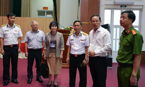 Lãnh đạo TP.HCM kiểm tra công tác bầu cử tại 4 khu vực bỏ phiếu sớm