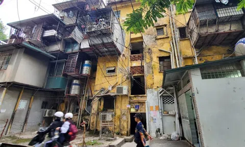 Khu tập thể cũ Hà Nội - giấc mơ thời nghèo khó - Kỳ 6: 'Chuồng cọp' treo cao cao ở các khu tập thể