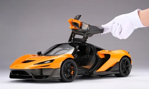 Mô hình siêu xe McLaren W1 đắt hơn Toyota Corolla Cross