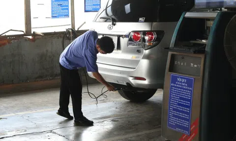 Kiểm tra khí thải theo quy định mới: Phần mềm, đường truyền đã thông suốt