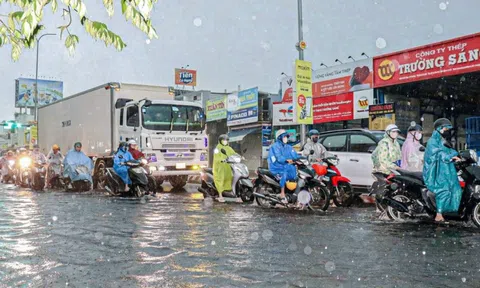 Miền Bắc sắp hửng nắng, miền Trung mưa dài ngày