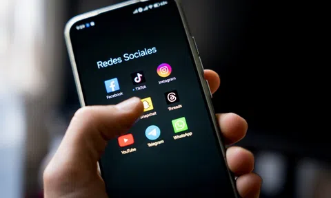 Làn sóng cấm trẻ em dùng mạng xã hội