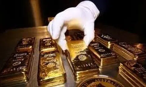 18 tấn vàng đột ngột rời kho sau 1 đêm, quỹ vàng lớn nhất thế giới lập kỷ lục 13 năm