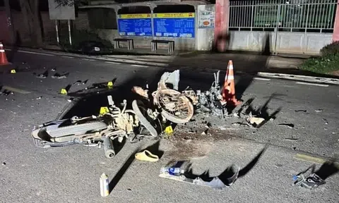 Xe máy đâm xe máy, 4 người tử vong