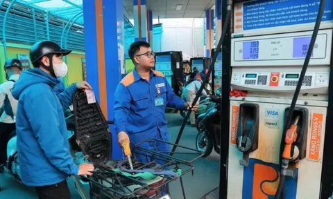 Khuyến cáo người dân không tích trữ xăng, dầu