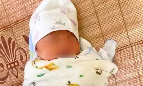 Bé gái sơ sinh ở Bắc Ninh bị bỏ rơi ven đường