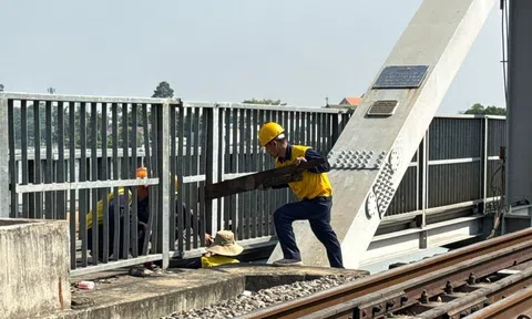 Dự kiến 9h sáng mai 11-3, thông tuyến đường sắt Bắc - Nam qua cầu Ghềnh