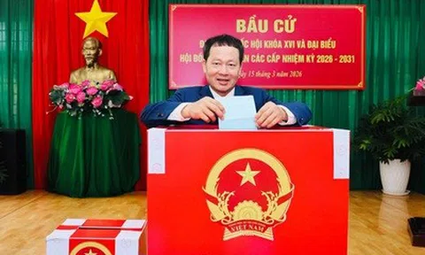 Những “cử tri đặc biệt” vẫn vững bước đến điểm bỏ phiếu ở Đồng Nai